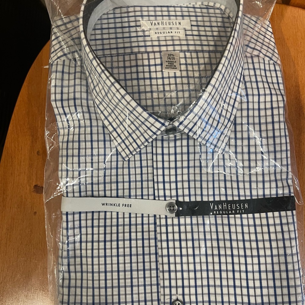 Van Heusen Men’s Checked Button Down Shirt. Wrinkle Free. - Picture 5 of 5
